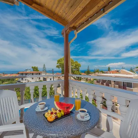 Costas - 450m From Center, By Zantewize 3* Argassi