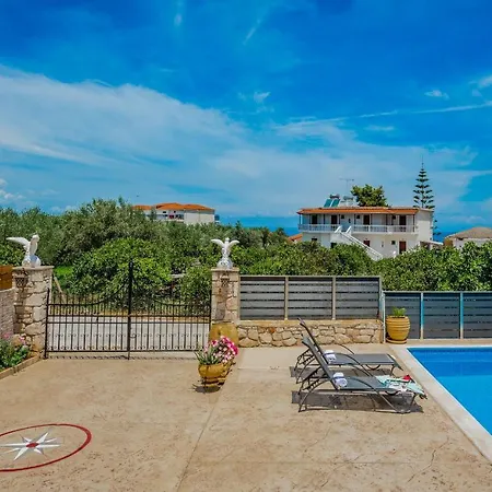 Costas - 450m From Center, By Zantewize 3* Argassi