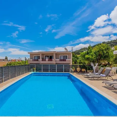 Costas - 450m From Center, By Zantewize 3* Argassi