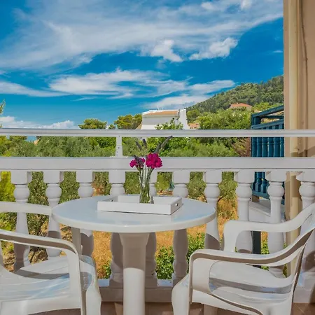 Costas - 450m From Center, By Zantewize Affittacamere Argassi