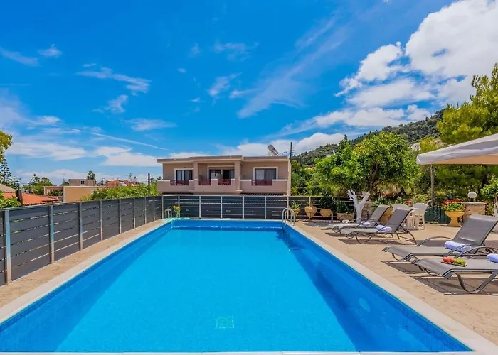 Costas - 450m From Center, By Zantewize 3* Argassi